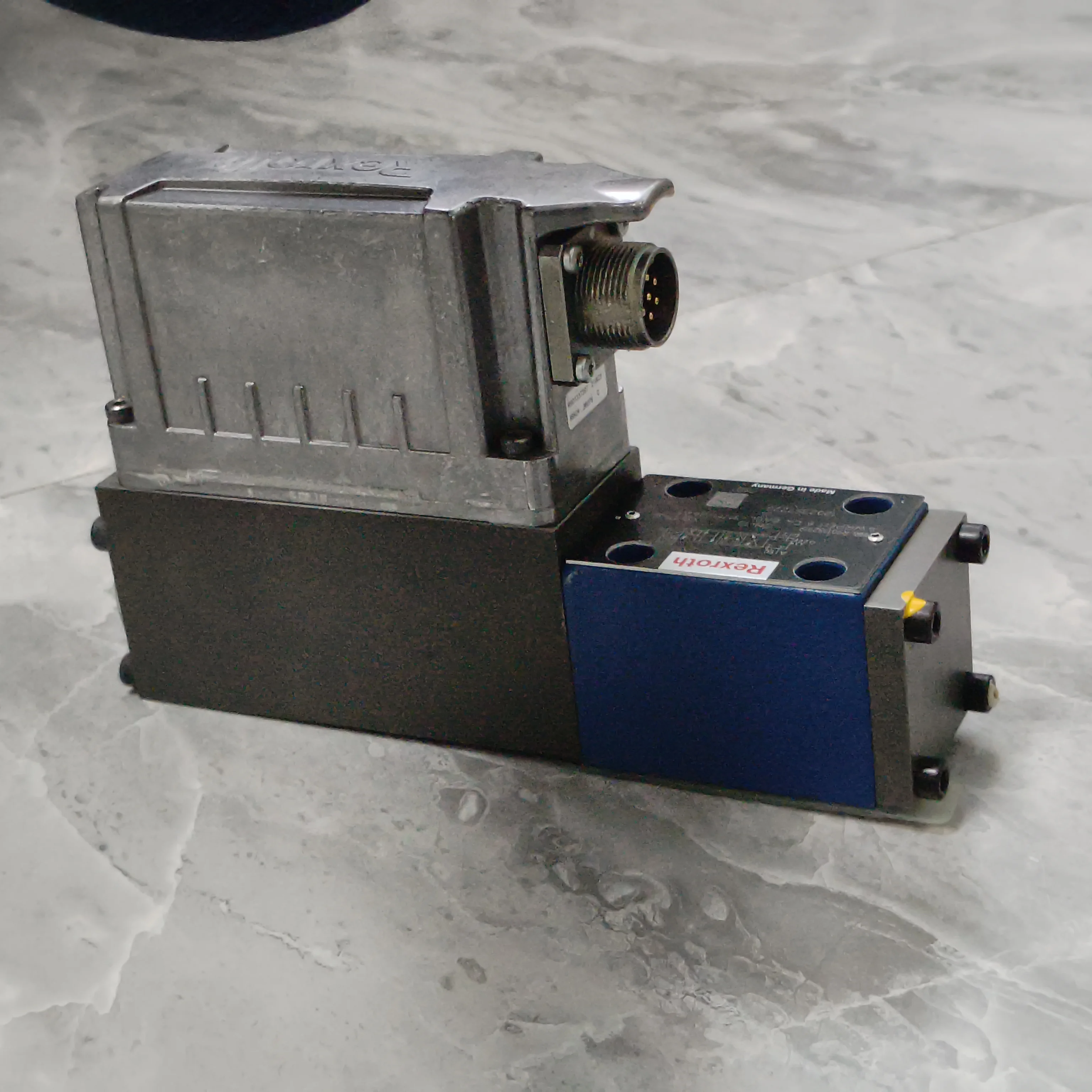 Rexroth 4WRPEH10CB50L-2X/G24K0/F1M 产品照片 1